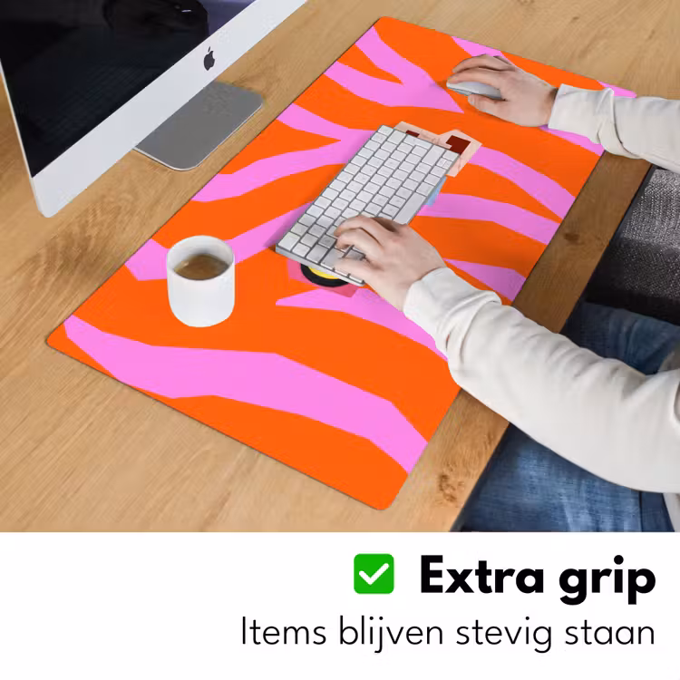 Zebraprint - Grafisch - COOL - Oranje Muismat XXL klein -sfeer3