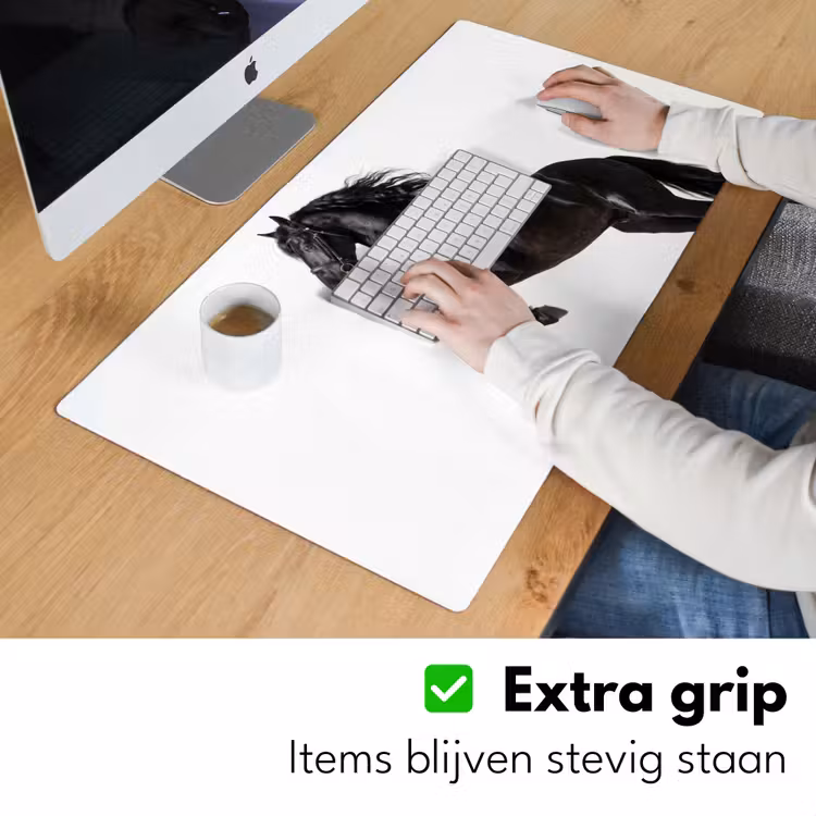 Zwart - Paard - Portret Muismat XXL klein -sfeer3