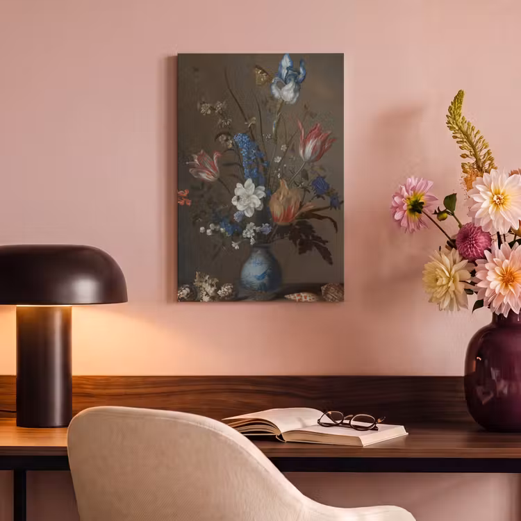 Bloemen in een Wan-Li vaas en schelpen - Schilderij van Balthasar van der Ast canvas 2cm klein -sfeer4