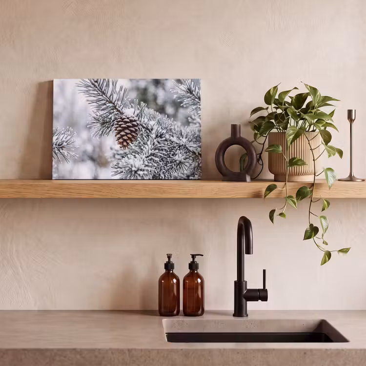Dennenappel - Tak - Sneeuw - Winter - Sfeervol canvas 2cm klein -sfeer3