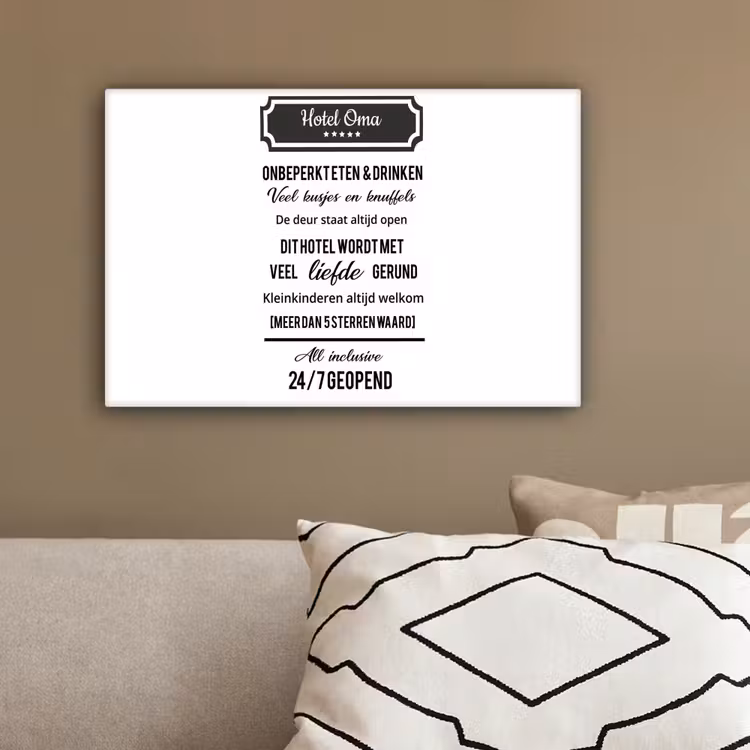 Hotel oma - Spreuken - Oma - Quotes canvas 2cm klein -sfeer3