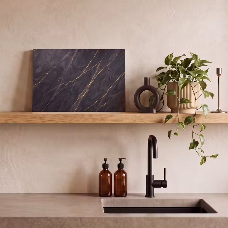 Marmer - Goudaders - Abstract - Modern - Zwart canvas 2cm klein -sfeer3