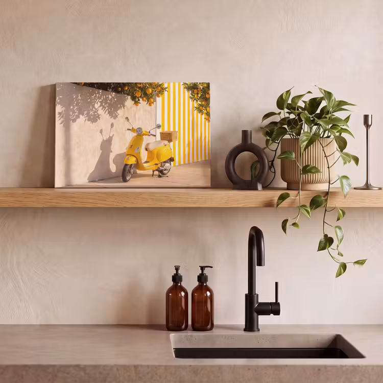 Scooter - Natuur - Zomer - Geel - Mediterraan canvas 2cm klein -sfeer3