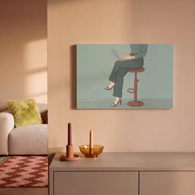 Vrouw - Laptop - Zittend - Illustratie - Groen canvas 2cm klein -sfeer1