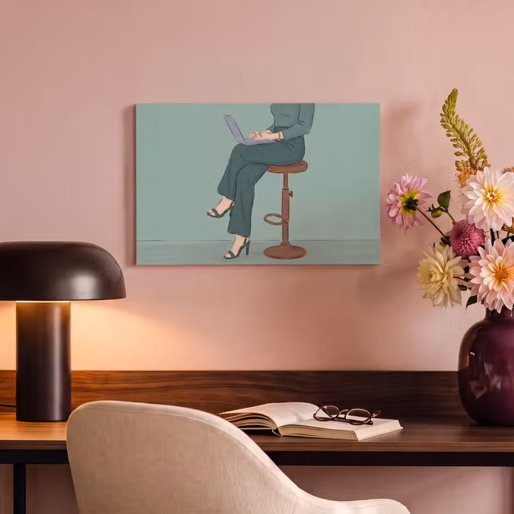 Vrouw - Laptop - Zittend - Illustratie - Groen canvas 2cm klein -sfeer4