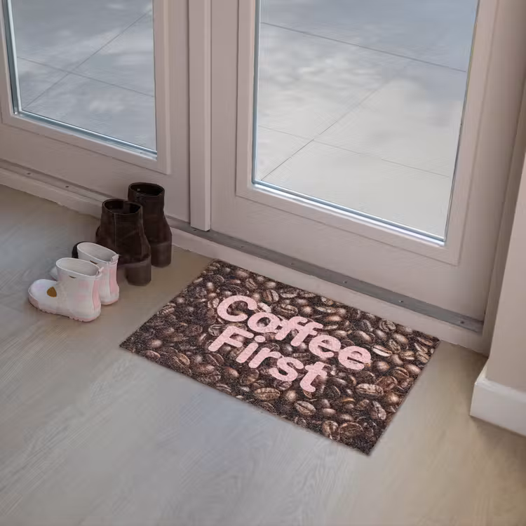 Coffee First - Koffiebonen - Roze Deurmat klein -sfeer3