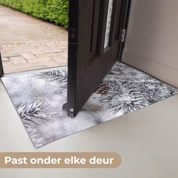Dennenappel - Tak - Sneeuw - Winter - Sfeervol Deurmat klein -USP_NL