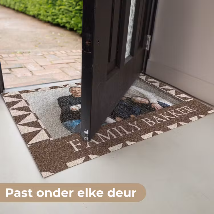 Familie - In - Patroon - Driehoek - Foto Deurmat klein -USP_NL