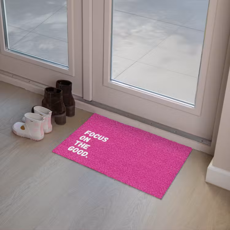 Focus on the good - Roze - Simple Deurmat klein -sfeer3