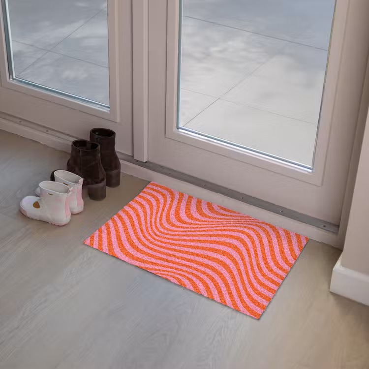Golvend patroon - Rood - Roze - Lijnen Deurmat klein -sfeer3