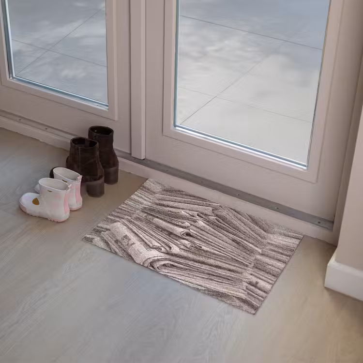 Kranten - Stapel - Nieuws - Vintage - Beige Deurmat klein -sfeer3