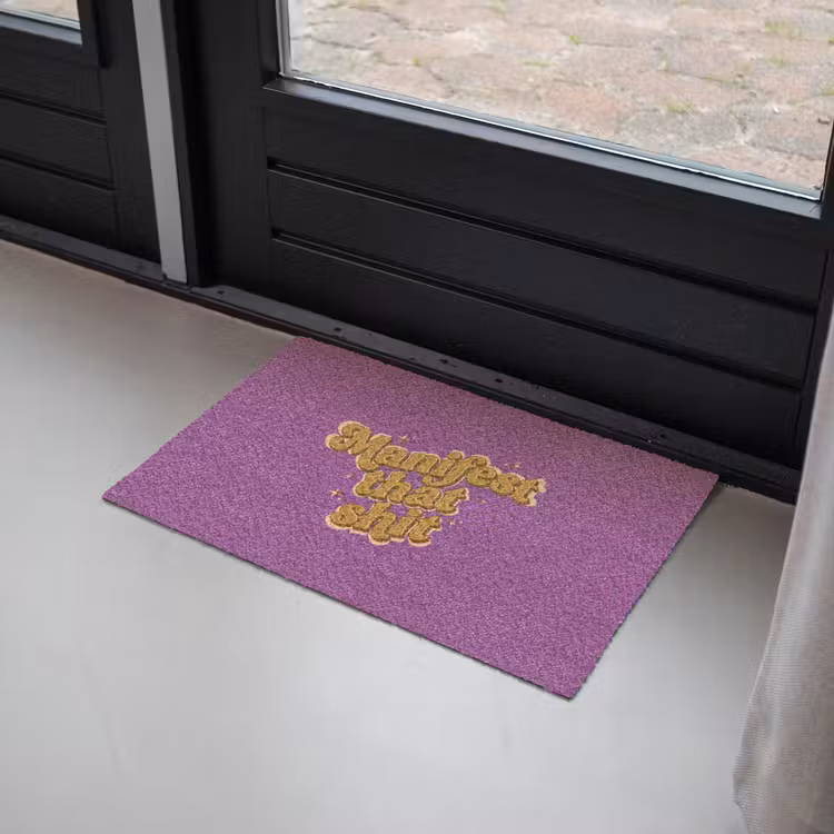 Manifest that shit - Paars - Glitter Deurmat klein -sfeer2