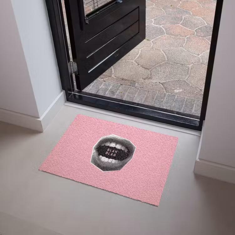 Mond - BLAH BLAH - Roze Deurmat klein -sfeer5