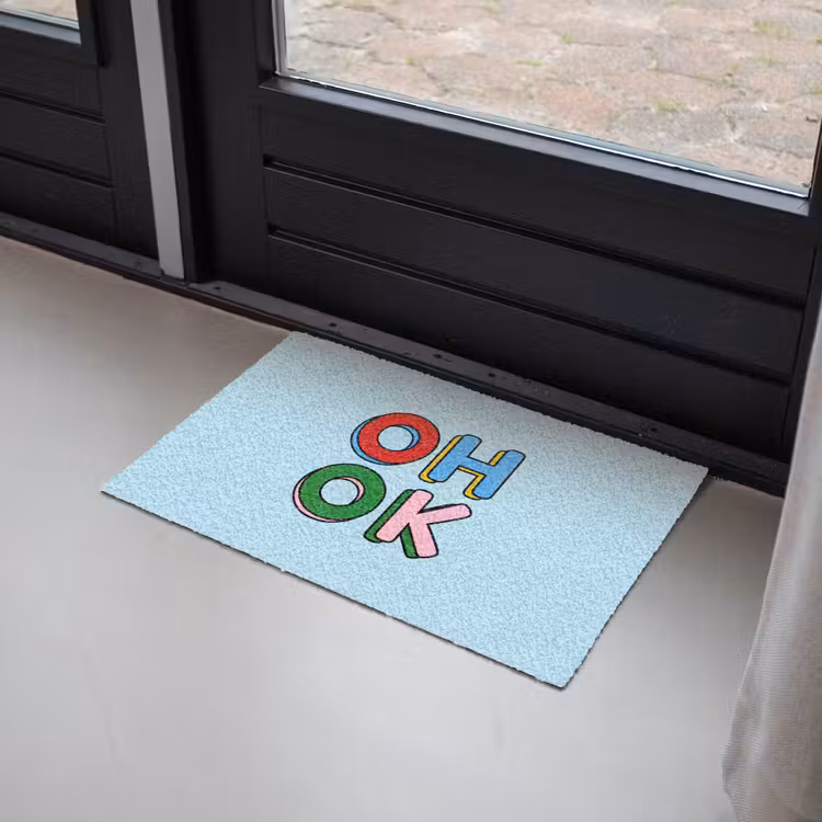 Oh ok - Blauw - Kleurrijk Deurmat klein -sfeer2