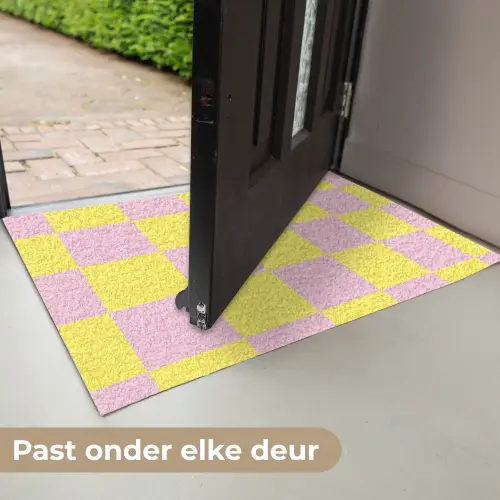 Schaakbord patroon - Geel - Roze - Blokjes Deurmat klein -USP_NL
