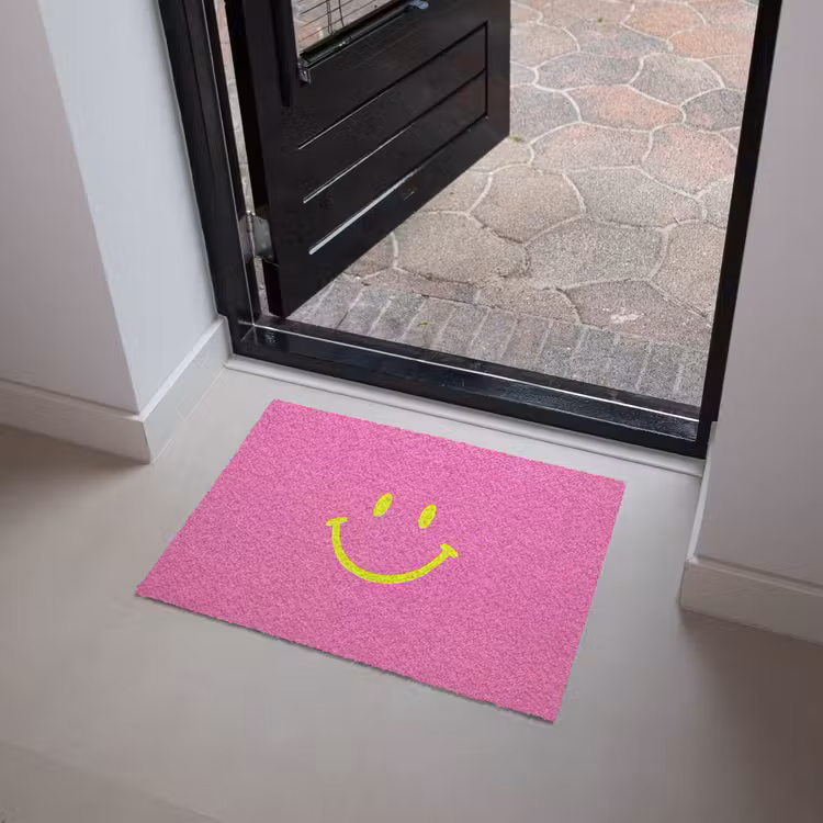 Smiley - Vrolijk - Roze Deurmat klein -sfeer5