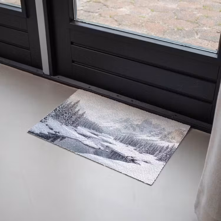 Sneeuwlandschap - Bergen - Rivier - Winter Deurmat klein -sfeer2