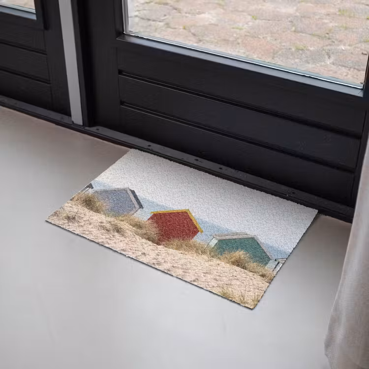 Strand - Huisjes - Kleurrijk - Duinen Deurmat klein -sfeer2