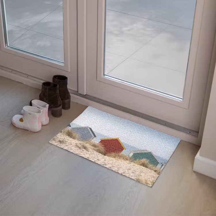 Strand - Huisjes - Kleurrijk - Duinen Deurmat klein -sfeer3