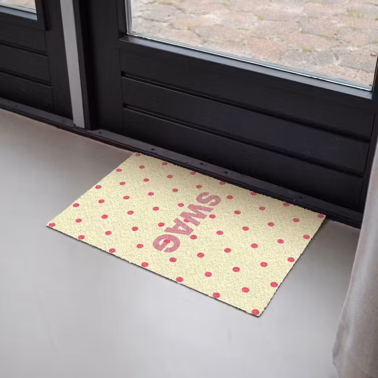 Swag - Roze - Stippen - Geel Deurmat klein -sfeer2