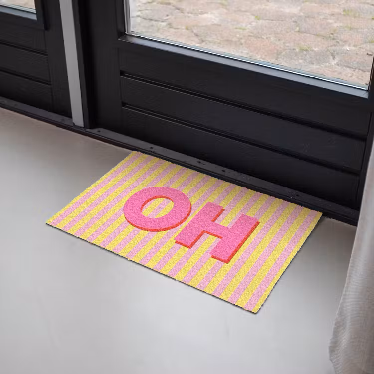 Tekst - Strepen - Roze Deurmat klein -sfeer2