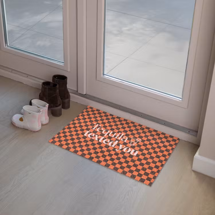 Tequila texted you - Glas - Vierkanten - Oranje Deurmat klein -sfeer3