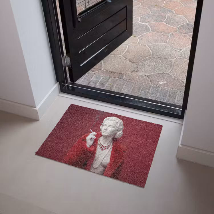 Vrouw - Bontjas - Mode - Klassiek - Rood Deurmat klein -sfeer5