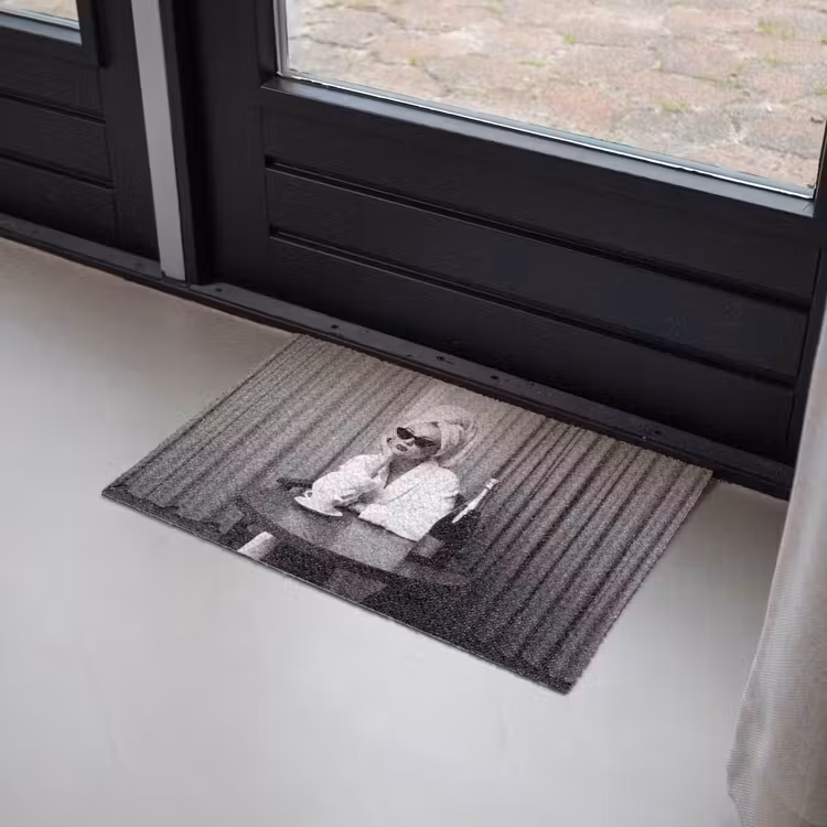Vrouw - Bubbels - Zwart - Wit Deurmat klein -sfeer2