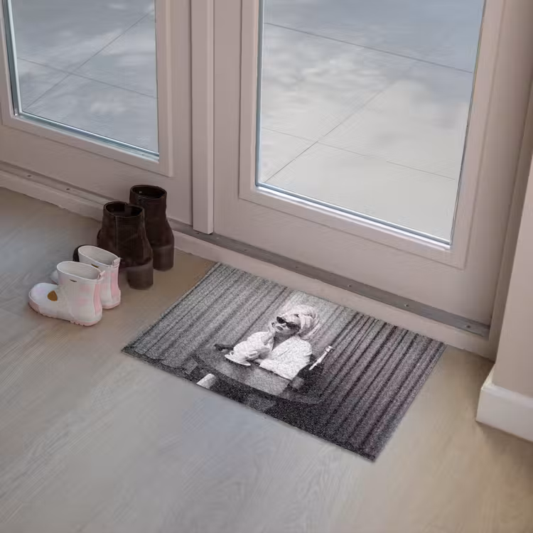 Vrouw - Bubbels - Zwart - Wit Deurmat klein -sfeer3