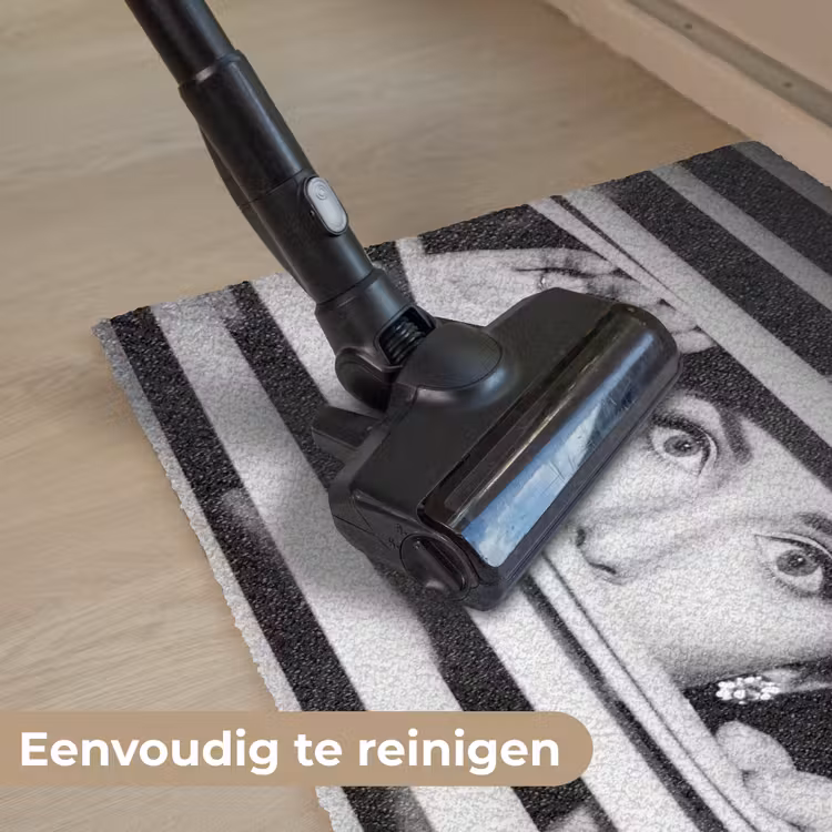 Vrouw - Jaloezieën - Portret - Zwart-wit Deurmat klein -reinigen_NL