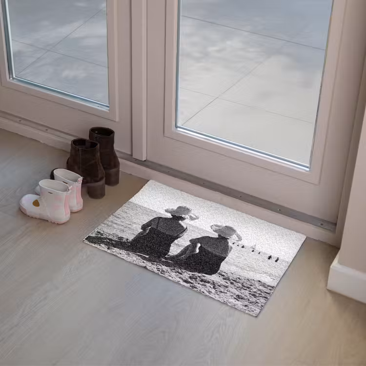 Vrouwen - Zonnehoed - Strand - Zwart - Wit Deurmat klein -sfeer3