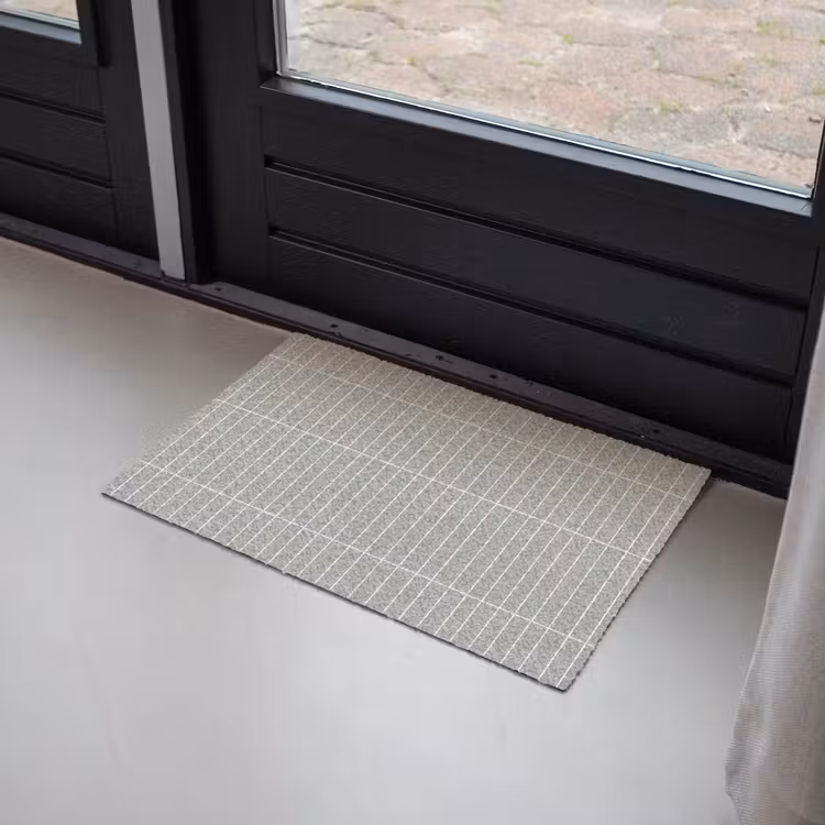 Wandtegel - Verticaal - Lichtgrijs Deurmat klein 898 -sfeer2