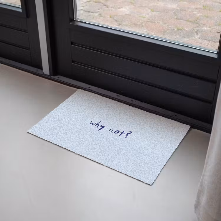 Why not - Blauw - Donker blauw - Quote Deurmat klein -sfeer2