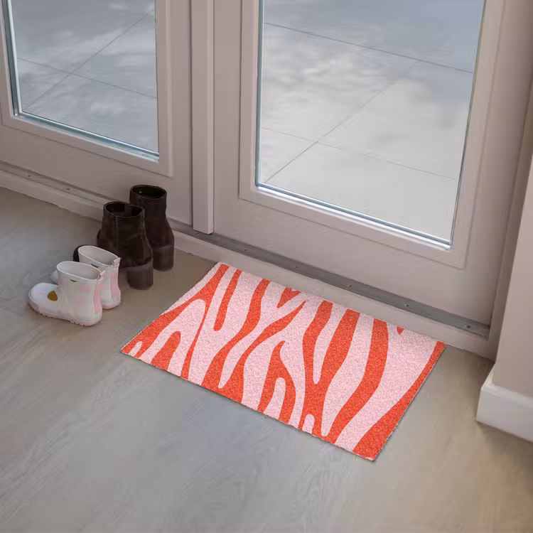 Zebraprint - Roze - Rood - Dierenprint Deurmat klein -sfeer3