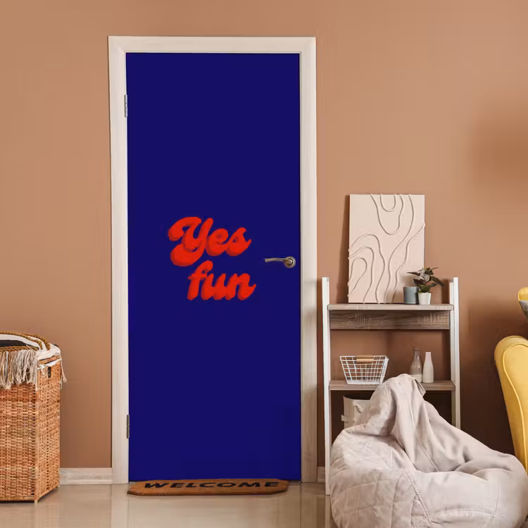 Blauw - Rood - Yes fun - 3D deurposter klein -sfeer1