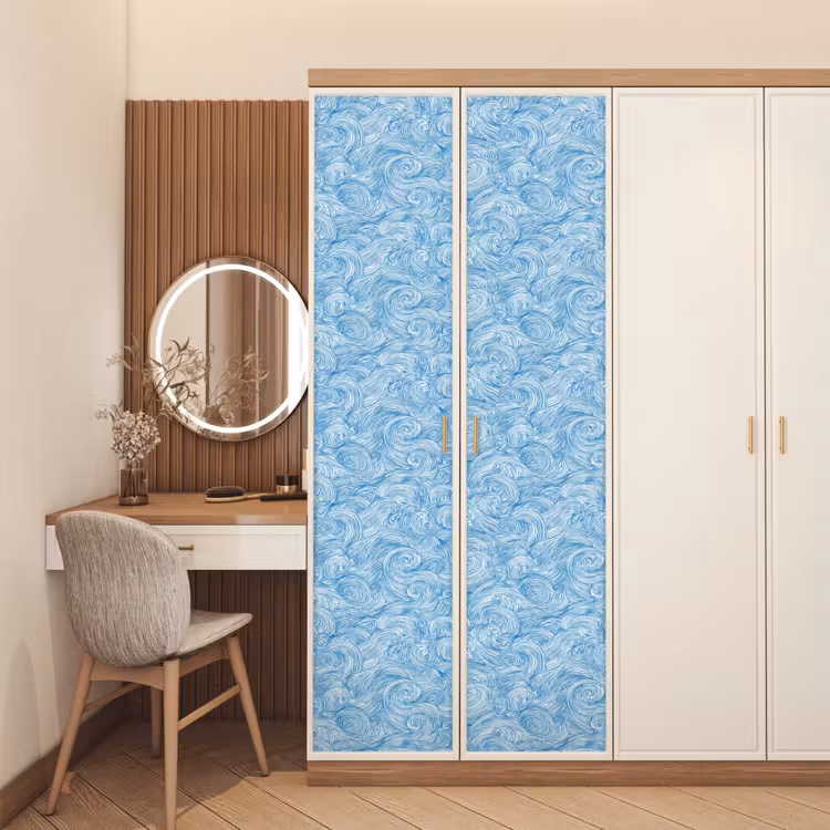 Blauw - Wit - Spiraal - Golven - Lijnen deurposter klein 289 -sfeer3