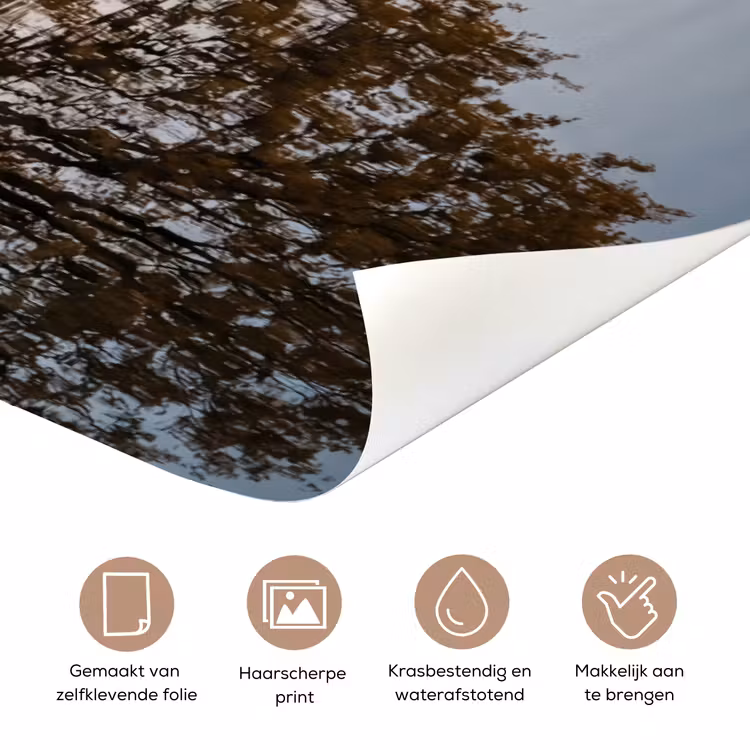 Bomen - Reflectie - Water - Zonsopgang - Serene deurposter klein -closeup_NL