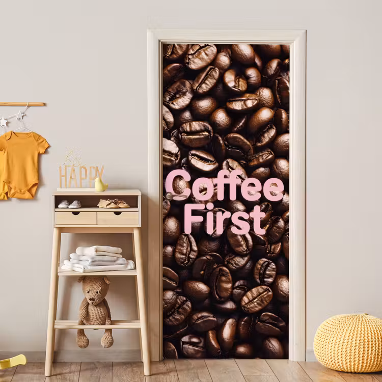 Coffee First - Koffiebonen - Roze deurposter klein -sfeer4