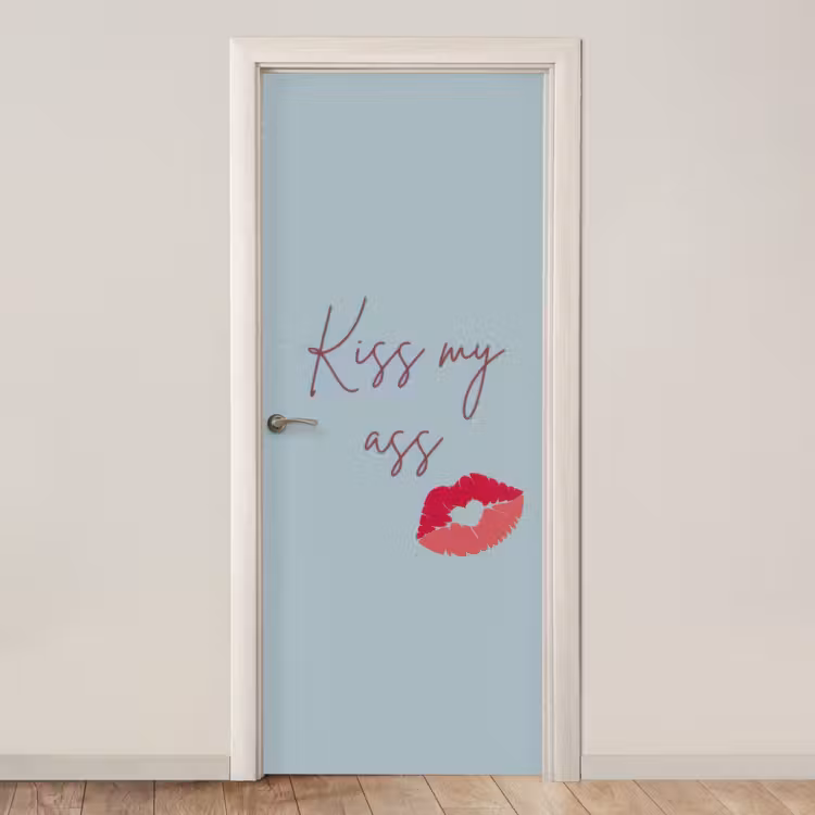 Kiss my ass - Lip - Blauw deurposter klein -3d_beige