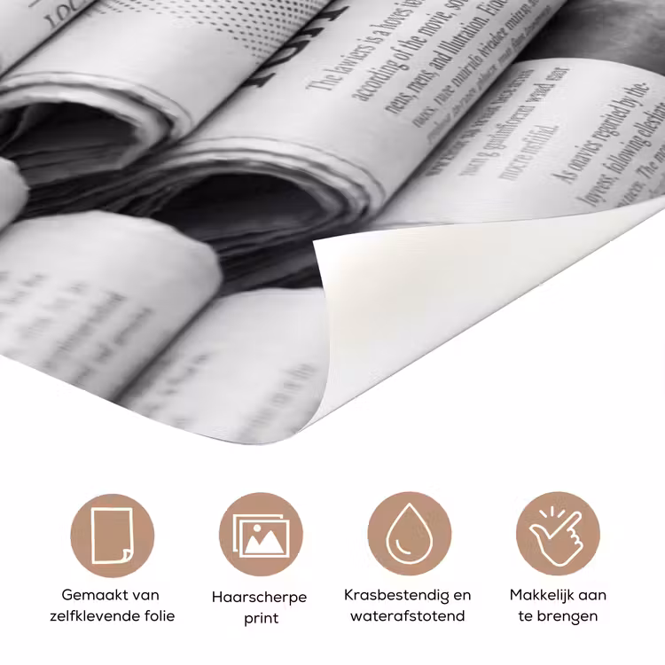 Krant - Stapel - Nieuws - Zwart-wit - Media deurposter klein -closeup_NL