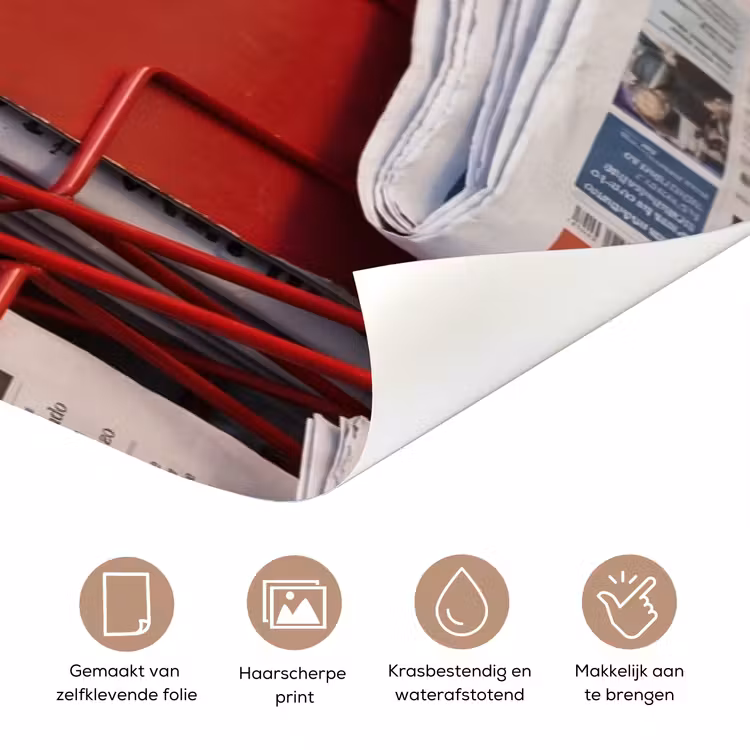 Kranten - Rek - Stedelijk - Dagelijks leven - Rood deurposter klein -closeup_NL