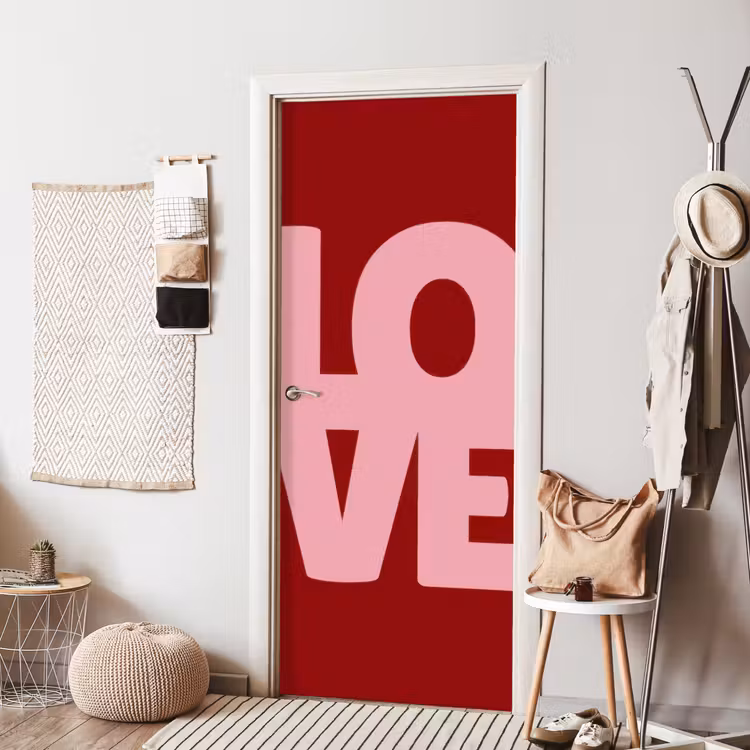 Love - Rood - Blokletters deurposter klein -sfeer6