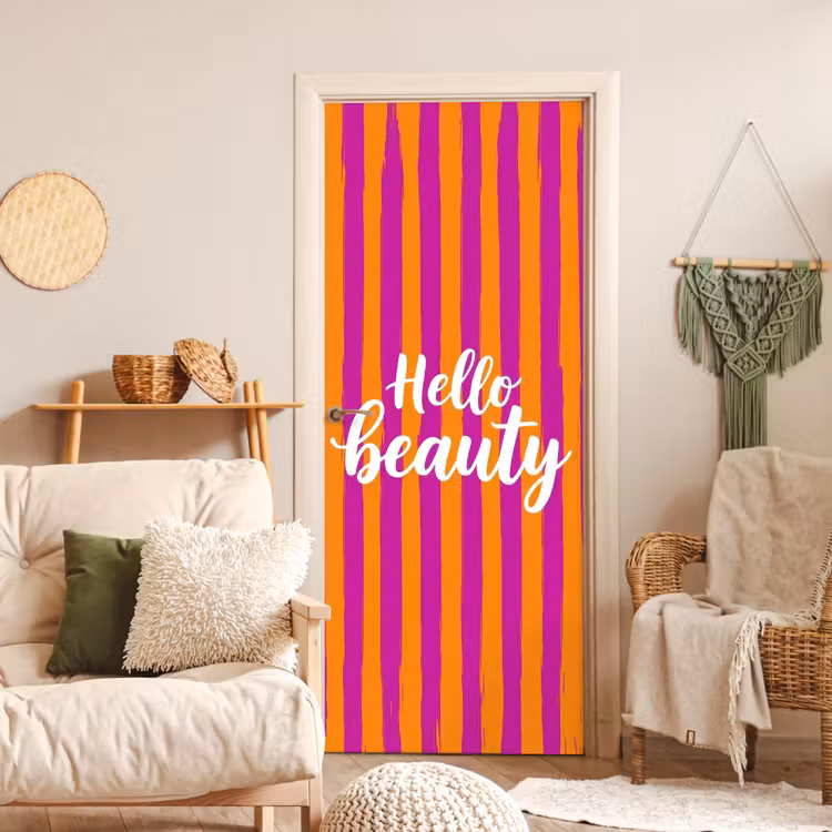 Modern - Hello - Oranje deurposter klein -sfeer2