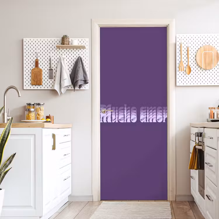 Mucho amor - Paars - Grafisch deurposter klein -sfeer5