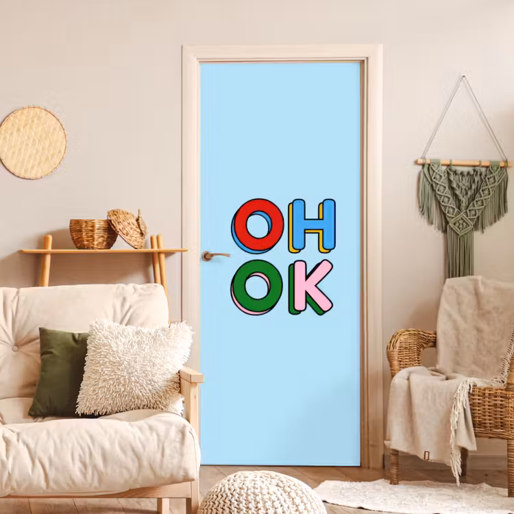 Oh ok - Blauw - Kleurrijk deurposter klein -sfeer2