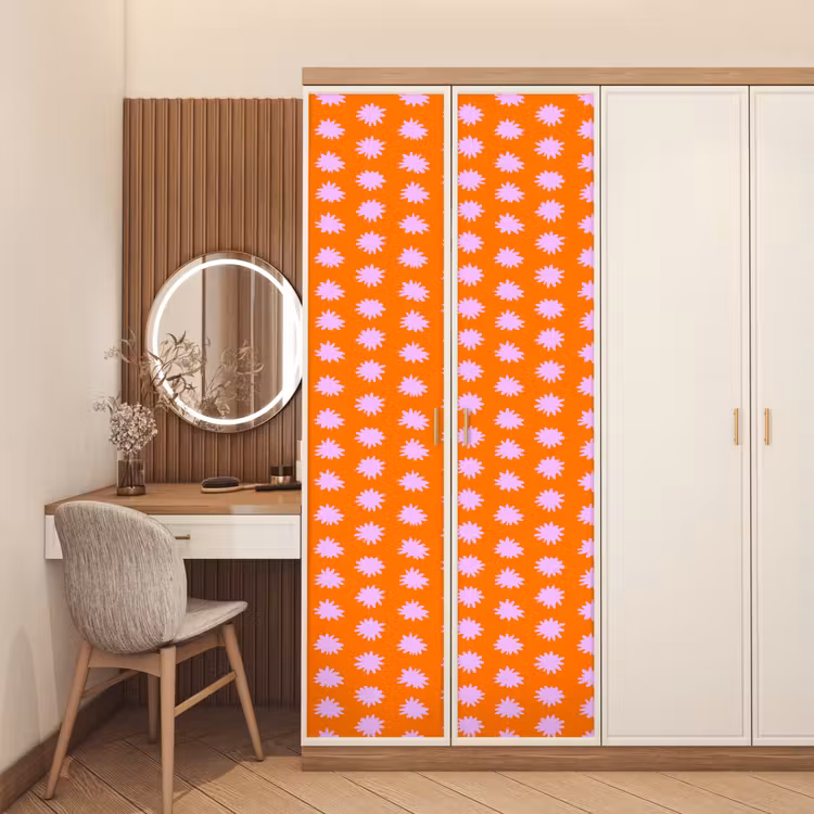Retro - Bloemen - Oranje deurposter klein 289 -sfeer3