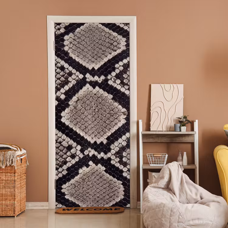 Slangenleer - Patroon - Beige deurposter klein -sfeer1
