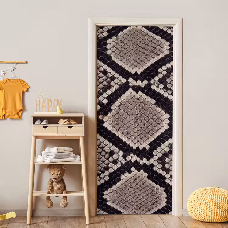 Slangenleer - Patroon - Beige deurposter klein -sfeer4