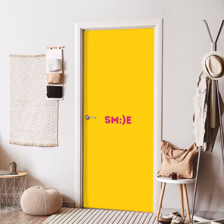 Smile - Roze - Geel deurposter klein -sfeer6