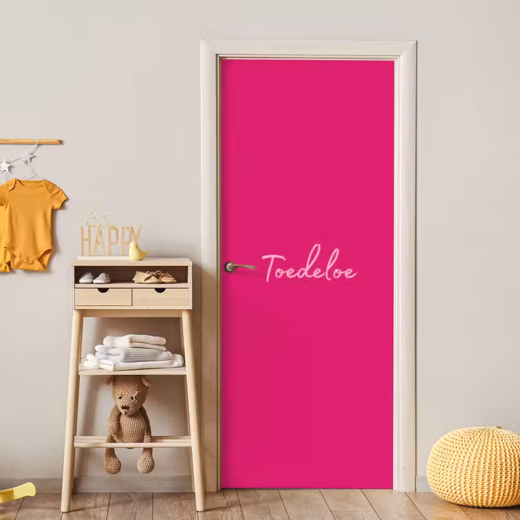 Toedeloe - Roze deurposter klein -sfeer4